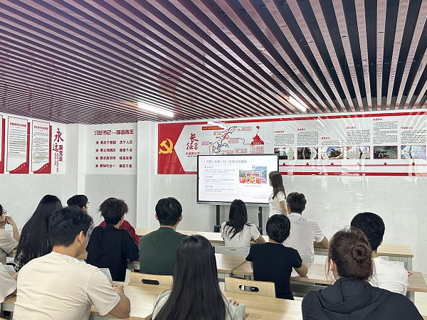 电子信息工程学院举办“石榴花开校园暖，民族团结共欢歌”——广西“三月三”民族文化分享会