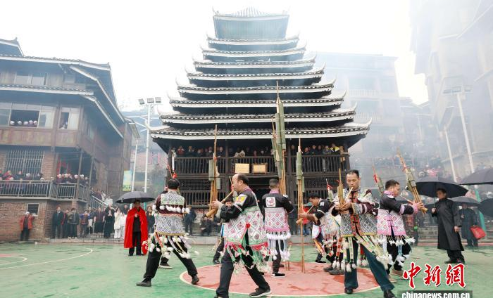 同心帮扶添活力 侗寨新春万象新——米乐官网助力独峒镇高定村圆满举办2026年春节系列活动