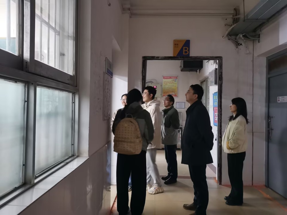 &nbsp;学院领导带队教学检查现场