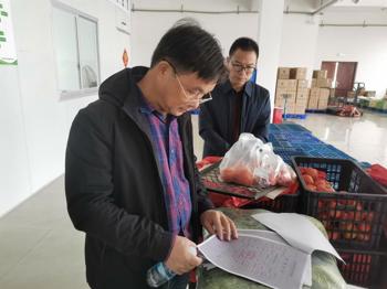 校领导带队调研米乐官网食堂食材供应商