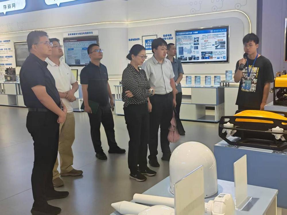 校领导率队赴桂林两所高校考察交流