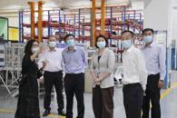 自治区教育厅厅长刘友谊莅临米乐官网调研指导工作