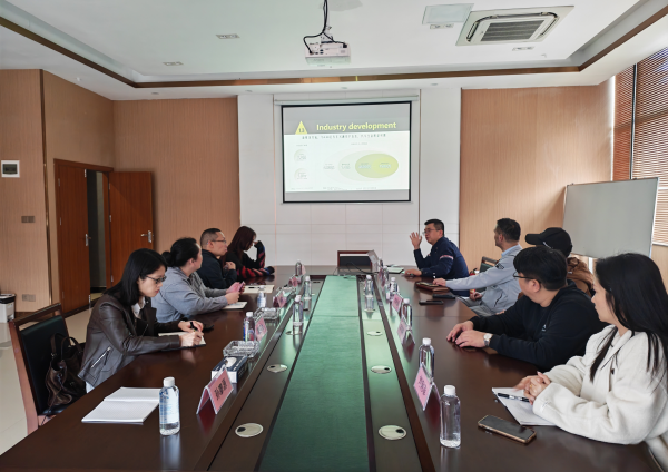 AI 赋能汽车直播 贸旅学院携手东城锦驰深化产教融合