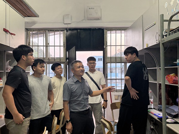 暖心护航迎新季 逐梦启航新征程——汽车工程学院2026级新生迎新工作圆满完成