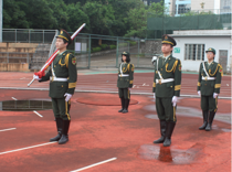 艺术学院举行升旗仪式暨“在国旗下聆听‘蜕变’的回响”宣讲活动